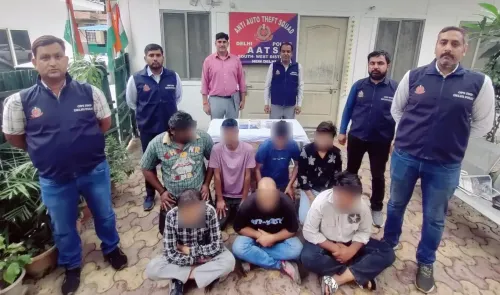 Delhi Police Shuts Down Illegal Gambling Operation Near Railway Line, Seven Arrested