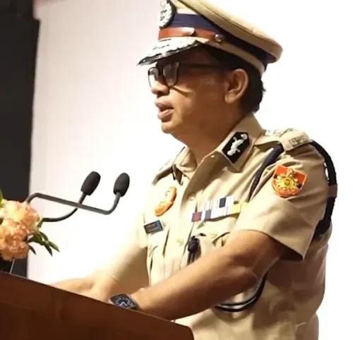Delhi Police chief Anurag Kumar honours 202 retiring personnel with ranks
