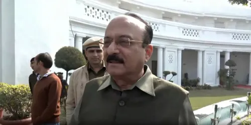 क्या आशीष सूद ने केजरीवाल से आवारा कुत्तों की गिनती पर माफी मांगने को कहा?