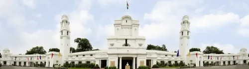 क्या दिल्ली विधानसभा परिसर जनता के लिए खुला है? जानें एंट्री कैसे मिलेगी!