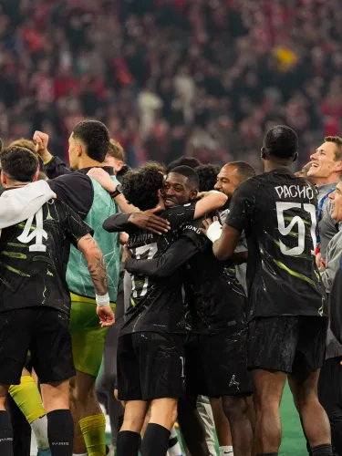 Dembele's early strike sends PSG past Bayern 6-5, into Champions League final