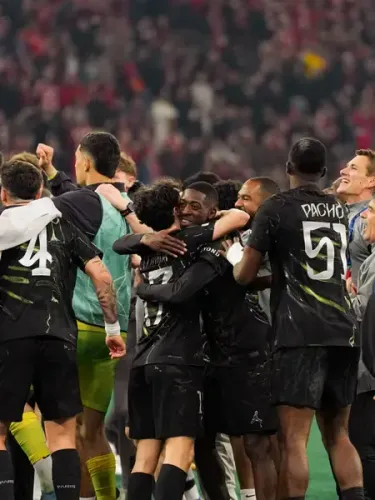 Dembele takes holders PSG into Champions League final