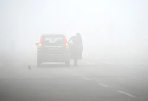 Is Dense Fog Engulfing Delhi-NCR While Air Quality Remains 'Very Poor'?