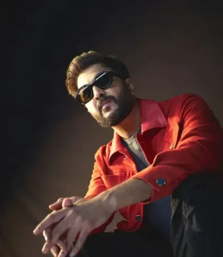 'देश की ड्यूटी' वाले अंदाज में रितेश देशमुख ने अपूर्वा मुखिजा को दी विदाई, 'लॉक अप' में छाया हास्य का पल