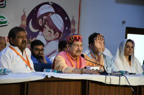 संसाधनों की कमी नहीं, तेल-गैस के लिए घबराने की आवश्यकता नहीं: इंद्रेश कुमार