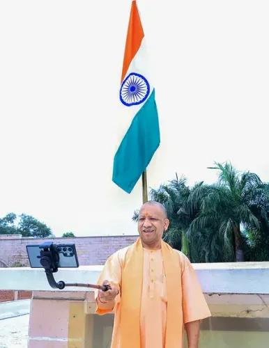 देशभर में आज से चलेगा 'हर घर तिरंगा' अभियान, सीएम योगी लखनऊ में करेंगे यात्रा का शुभारंभ, हरियाणा में मैराथन का आयोजन