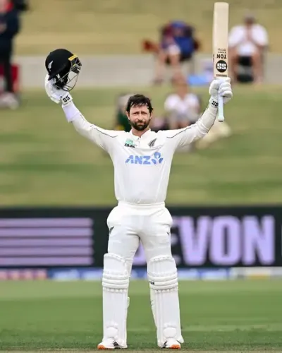 डेवोन कॉनवे ने रचा इतिहास, एक टेस्ट में दोहरा शतक और शतक लगाने वाले पहले कीवी बल्लेबाज बने 