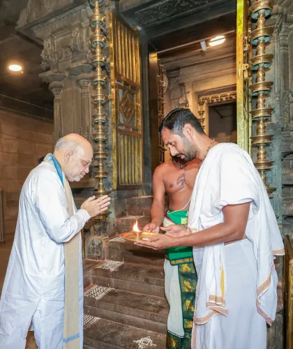 Amit Shah visits Sri Ramanasramam in Tiruvannamalai