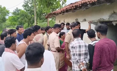 धनबाद: शराब के विवाद में बेटे ने कुल्हाड़ी से की पिता की हत्या, बादलपुर में गिरफ्तार