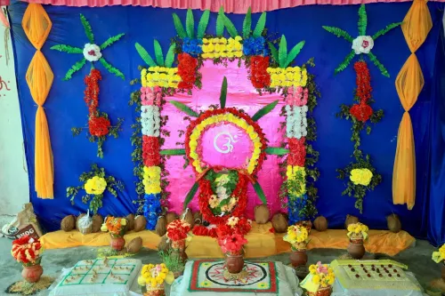 Dharmendra Pradhan joins Dussehra Navratri celebrations in Sambalpur