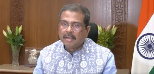 धर्मेंद्र प्रधान के इस्तीफे पर विपक्ष एकजुट: कांग्रेस-सपा-एआईएमआईएम ने कहा — छात्रों की जीत, अब एनटीए भंग करो