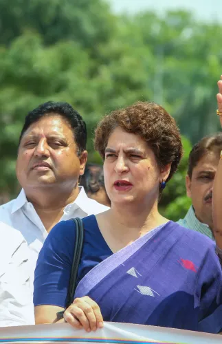 प्रियंका गांधी का तीखा हमला: धर्मेंद्र प्रधान का 'सुपरस्टार जैसा' स्वागत शर्मनाक