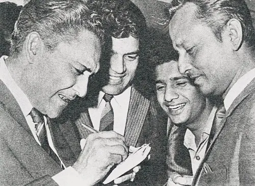Did Dharmendra Just Share a Throwback Fanboy Moment with Ashok Kumar?