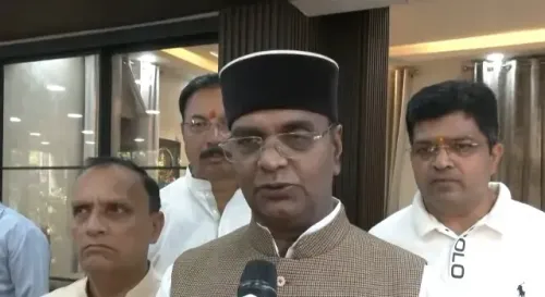दिग्विजय सिंह की सनातन यात्रा पर विश्वास सारंग का हमला, बच्चियों से नारे लगवाने को बताया मानवाधिकार उल्लंघन