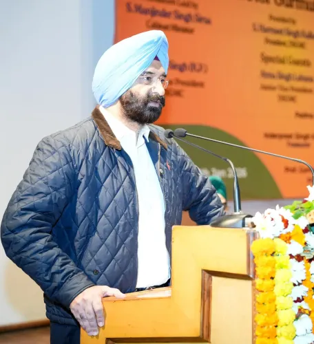 क्या दिल्ली सरकार ने कार्बन क्रेडिट से आय अर्जित करने की योजना को मंजूरी दी?