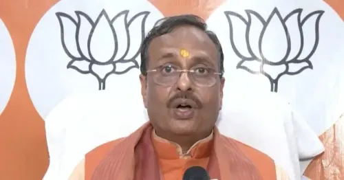 क्या दिनेश शर्मा का बिहार में एनडीए की जीत का दावा सही है? राजद की दुर्गति होने वाली है