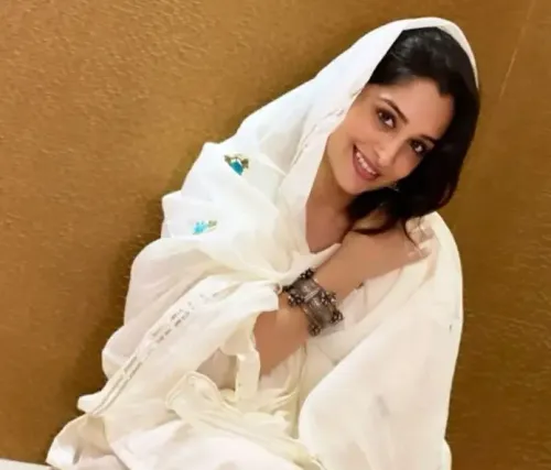 Emotional Moment: Dipika Kakar's Son Comforts Her Before Tumour Surgery