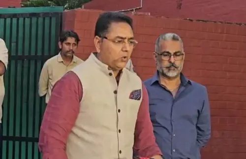 क्या आईपीएस पूरन कुमार के परिजनों से मिले आप नेता अमन अरोड़ा, दोषियों के खिलाफ कार्रवाई की मांग?