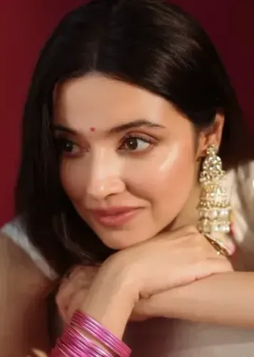 'चतुर नार' में देखने को मिलेगा 'नागिन और नेवले का वार', दिव्या खोसला ने शेयर किया पोस्ट