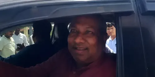 संजय निषाद का विपक्ष पर निशाना: 'दोहरा मापदंड प्रदेश की जनता नहीं स्वीकारेगी'