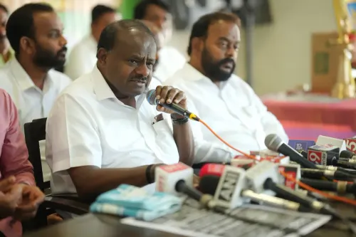 Kumaraswamy demands probe into sting op targeting Siddaramaiah