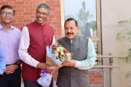 Dr. Jitendra Singh Arrives at IIT Gandhinagar