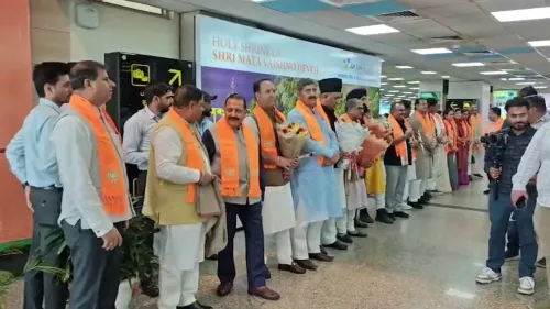 Dr. Jitendra Singh Welcomes BJP Chief at Jammu With CSIR Lavender