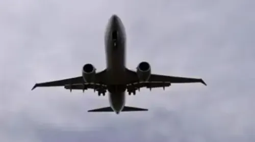 लखनऊ एयरपोर्ट पर 54 यात्रियों को दुबई की उड़ान से उतारा गया