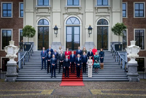 Netherlands' Minority Government Officially Takes Office After Extended Coalition Talks