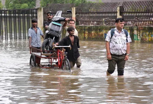 Surat: Waterlogging near Parvat Patiya Madhav Baag BRTS Road