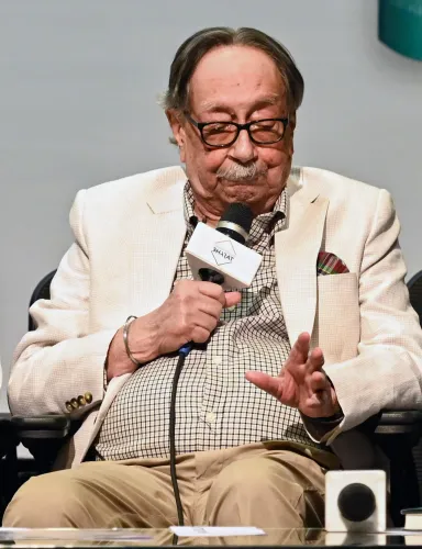 “भारत की दुनिया से मुलाकात” पुस्तक का विमोचन दिल्ली में