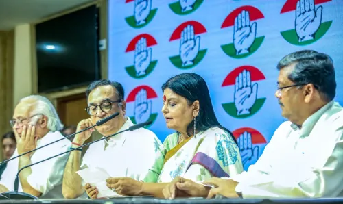 दीपा दासमुंशी का AICC में संबोधन, जयराम रमेश और अजय माकन मौजूद