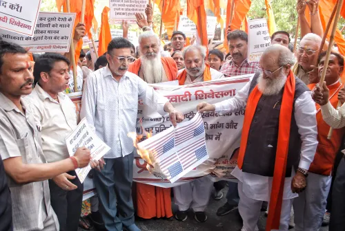 New Delhi: Hindu Front Demonstrates Against USCIRF Statements