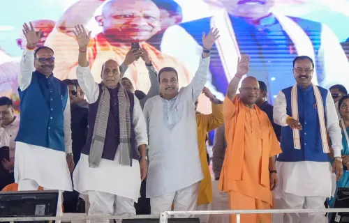 योगी, राजनाथ, गडकरी और दोनों उपमुख्यमंत्री लखनऊ कानपुर एक्सप्रेसवे उद्घाटन में