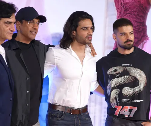 Mumbai: Celebrities attend special screening of 'Tera Yaar Hoon Main'