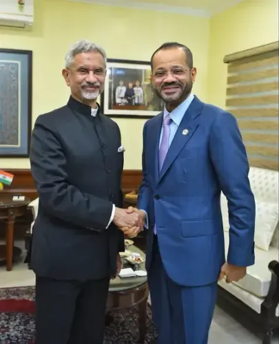 What Did EAM Jaishankar and Oman FM Discuss Regarding Trade and Regional Issues?