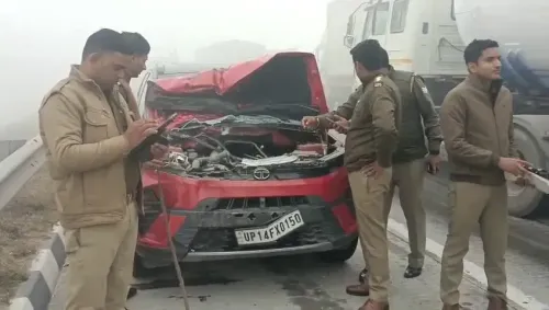 क्या ईस्टर्न पेरीफेरल एक्सप्रेस-वे पर घने कोहरे के पहले दिन हादसा हुआ?