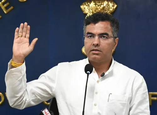 परवेश वर्मा ने दिल्ली सचिवालय में की प्रेस वार्ता