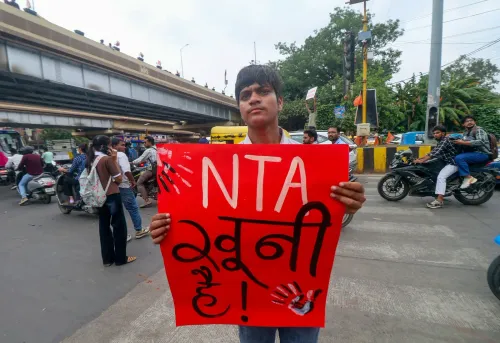 तांत्या भील चौक पर युवाओं का NEET विरोध प्रदर्शन