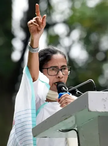 ECI splits Trinamool: Mamata faction gets 'Football Player', rival gets 'Envelope'