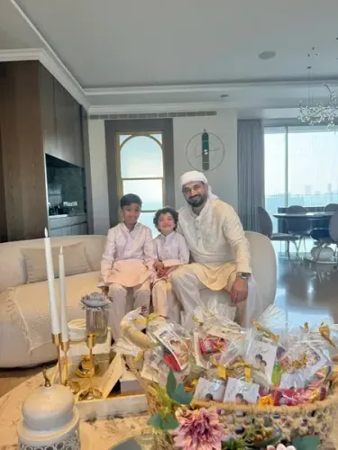 'ईद मुबारक', सचिन तेंदुलकर, इरफान पठान, लक्ष्मण, कैफ आदि क्रिकेटरों देशवासियों को दी बधाई  