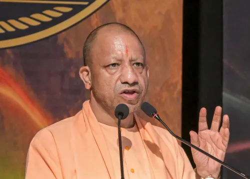 'एक पेड़ मां के नाम' अभियान: UP ने 40 करोड़ पौधरोपण का लक्ष्य पूरा किया, CM योगी ने दी बधाई