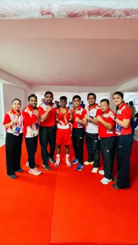एशियाई बॉक्सिंग चैंपियनशिप: विश्वनाथ ने जीता गोल्ड, भारत ने 16 मेडल के साथ खत्म किया अपना अभियान