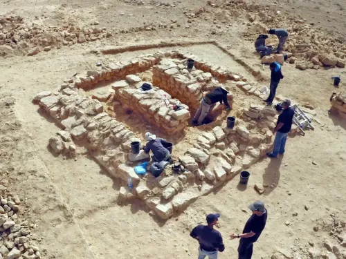 Excavation of 2,500-Year-Old Tomb Compound in Israel Uncovers Ancient Trade Routes