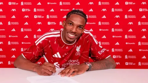 Jeremy Jacquet joins Liverpool: French defender signs 5-year deal from Rennes