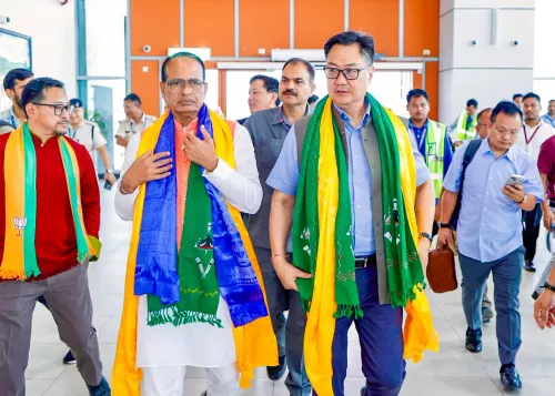 केंद्रीय मंत्री रिजिजू और चौहान डोनी पोलो एयरपोर्ट पहुँचे