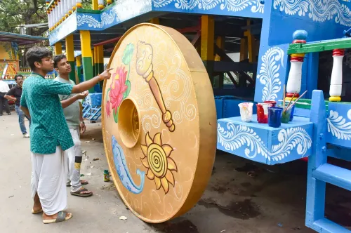 Kolkata: Artists Give Final Touches to ISKCON Rath Ahead of Rath Yatra