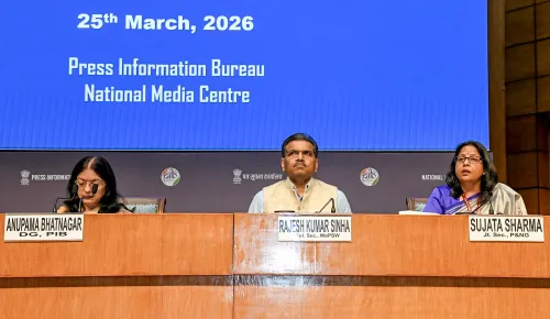 नई दिल्ली: अधिकारियों ने पश्चिम एशिया में हालिया विकास पर मीडिया को जानकारी दी