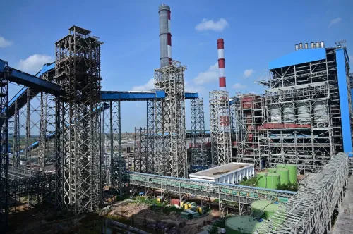 Yadadri power plant displaced families protest in Nalgonda, demand jobs