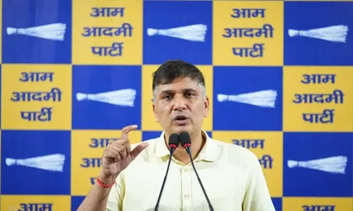 क्या फरिश्ते योजना बंद होने से दिल्ली की सड़कों पर घायलों की मदद रुकी? : सौरभ भारद्वाज